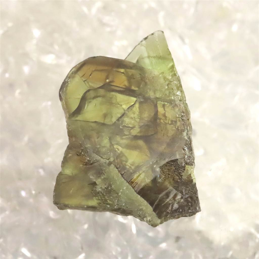 タンザニア モンド産  スフェーン 25mm原石 4.2g #52766