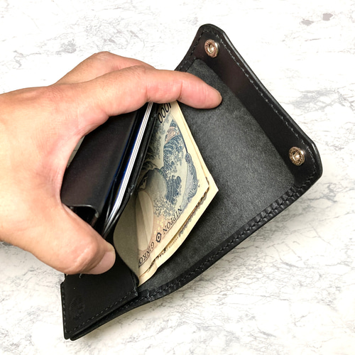 上品に際立つ三つ折り財布｜本革 コンパクト財布 ゾウ柄 ミニ