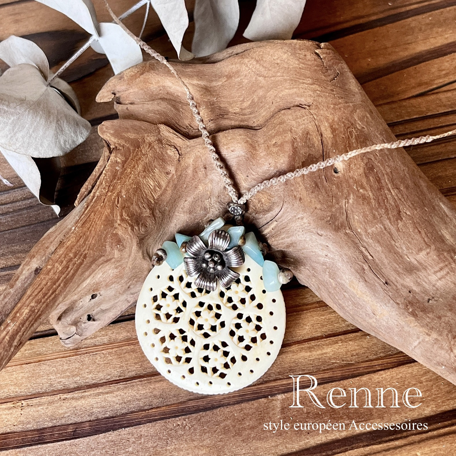 ＊Renee ルネ＊ ホーンデザイン彫刻アンティークテイストロングネックレス⚜️カレンシルバー【ハンドメイド】 4,599円