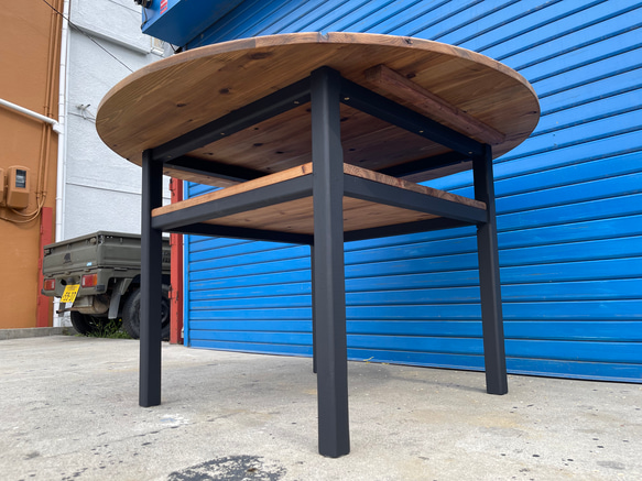 hotaru　丸テーブル　机　お洒落　男前家具　棚付き　リビング　ダーク　ブラック　天然木　無垢材　オーダー可　 2枚目の画像