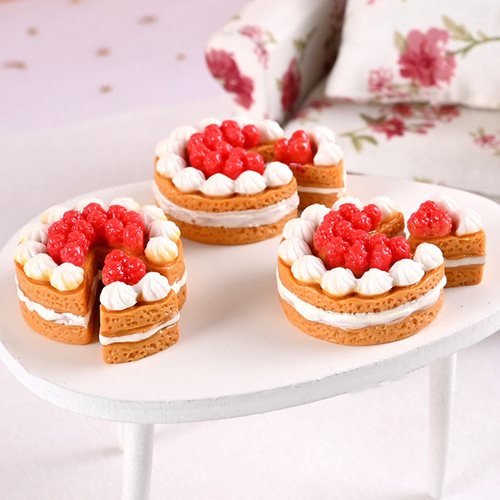 ミニチュア苺のホールケーキセット ミニチュアドールハウス用 ミニチュア リアルなストロベリー