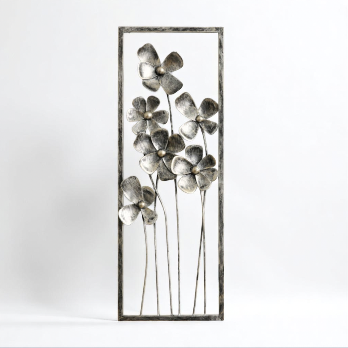 ブロンズ・フルール・リリック｜古彩に咲く壁面の詩