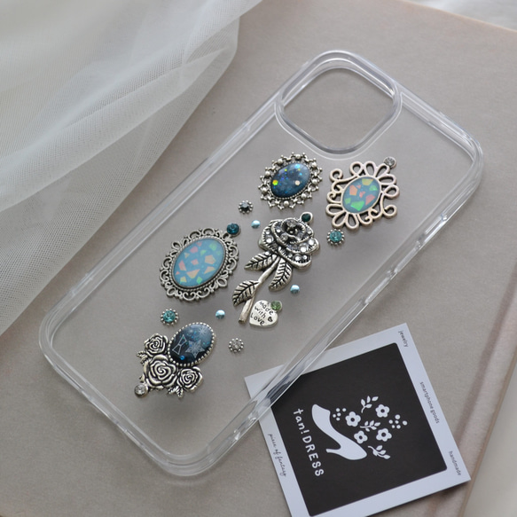 幻想的な青。ジュエリーなスマホケース『空のコラージュ』My Blue Rose 全機種注文可能　クリアケース 1枚目の画像