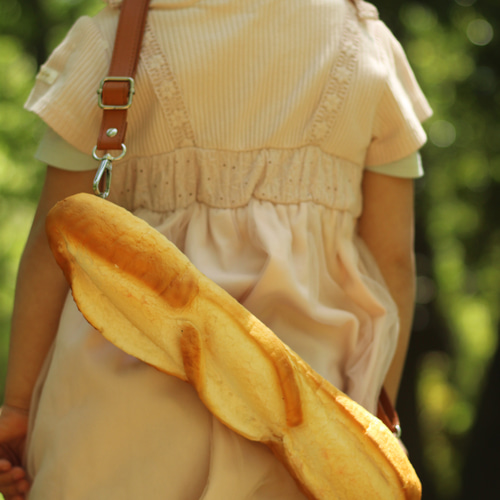 ハンドメイド作家様作♡フランスパン ショルダーバッグ バケット 未使用 ふかふか バッグ】フランスパン ショルダーバッグ Fairy and You 通販 19292668