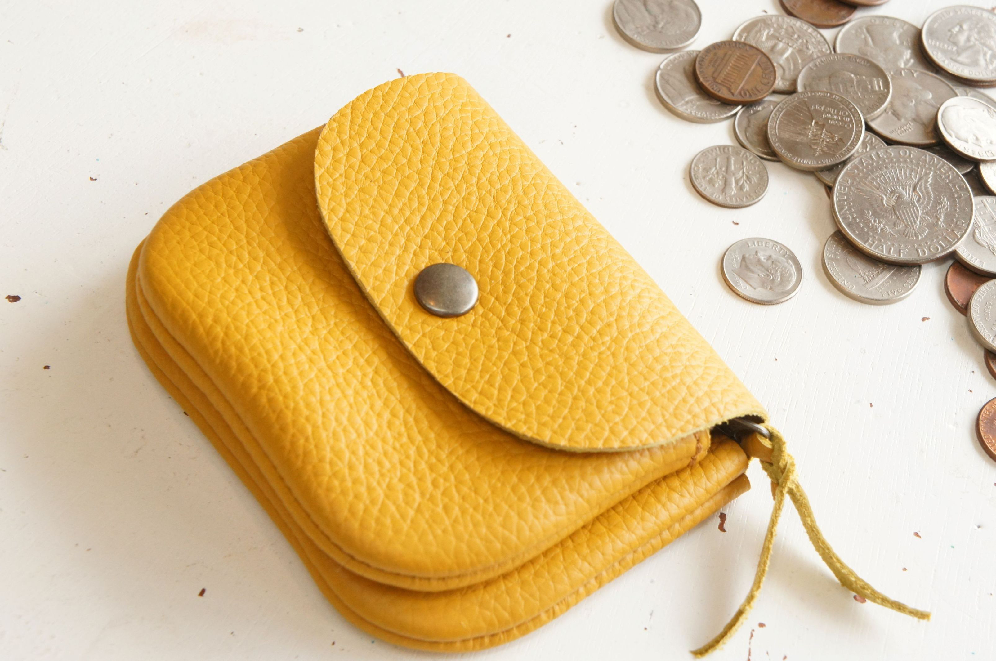 本革製 コンパクトウォレット BW2MY マスタードイエロー 牛革製 財布 カードも入る小銭入れ お札も入る BOSSA