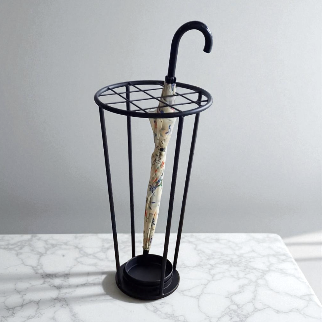 整理整頓 使いやすさを追求したシンプルでクールな印象 アイアン傘立て 丸型