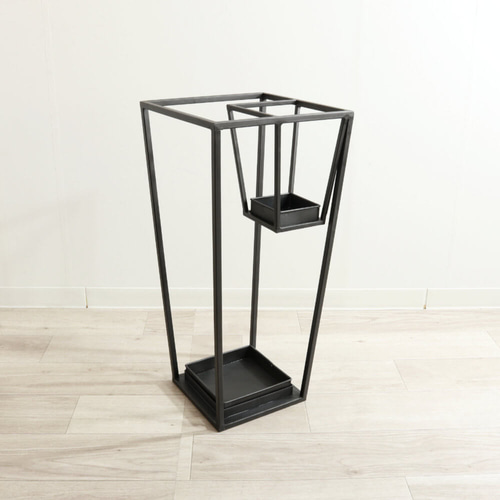 折り畳み傘も一緒に傘立てへ！便利なブラック傘立て スクエア スリムで