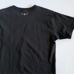 新色⭐︎３つ星＆スタッズ胸ポケット付きTシャツ：ガンメタ×ブラック⭐︎大人のシンプルTシャツ（受注生産） 3枚目の画像
