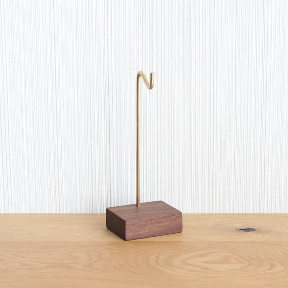 キースタンド【ウォールナット×真鍮】おしゃれ シンプル かわいい  鍵スタンド アクセサリー 2枚目の画像
