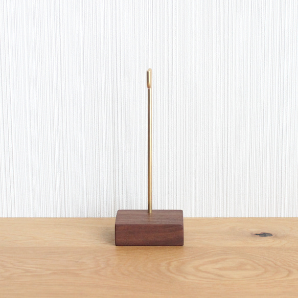 キースタンド【ウォールナット×真鍮】おしゃれ シンプル かわいい  鍵スタンド アクセサリー 6枚目の画像