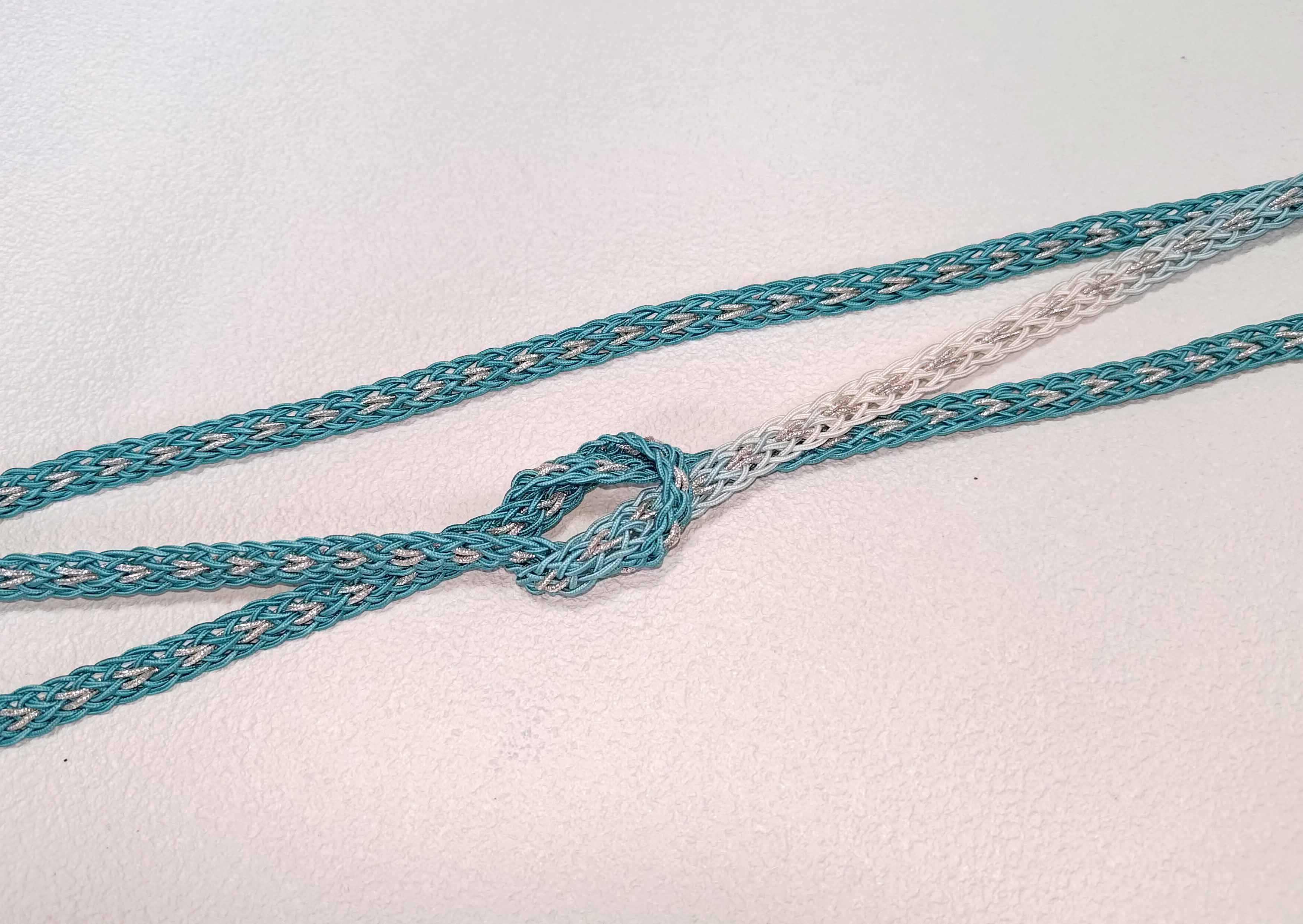 帯締め　長尺　夏物　浅葱色のレース織