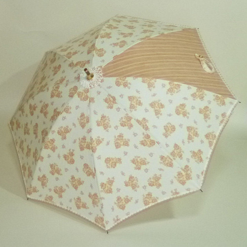 【ハンドルが選べる】 イタリアコットンピケ 白地にベージュの花柄　カーボン製ストレッチ式日傘