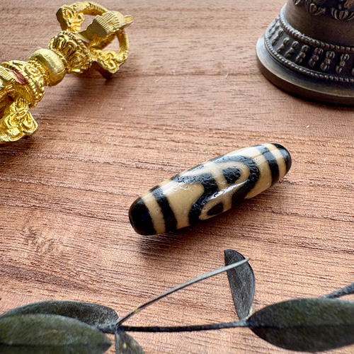 馬蹄痕】六吉祥天珠t62 天然石 円と縁 by.TAMAKO 通販 19293202