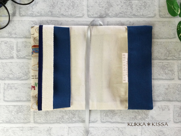 【S】文庫、A6、文庫トールブックカバー　紅茶の時間 (生成り、ブルー/綿麻) 5枚目の画像