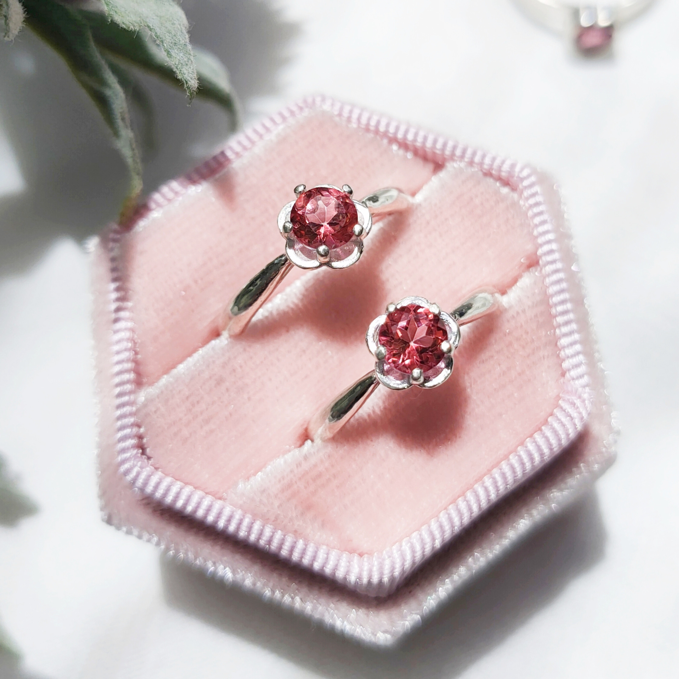 フラワー 花 シルバーリング ピンクトルマリン シルバー925 SV925 石留め 瑠璃唐草 モダン 普段使い