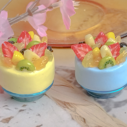 たっぷりフルーツケーキのマグネット （レモン、ブルーハワイ