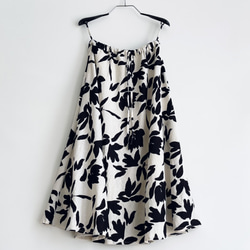 フレアースカート * CottonLinen 花柄 *　IvoryXBlack 5枚目の画像