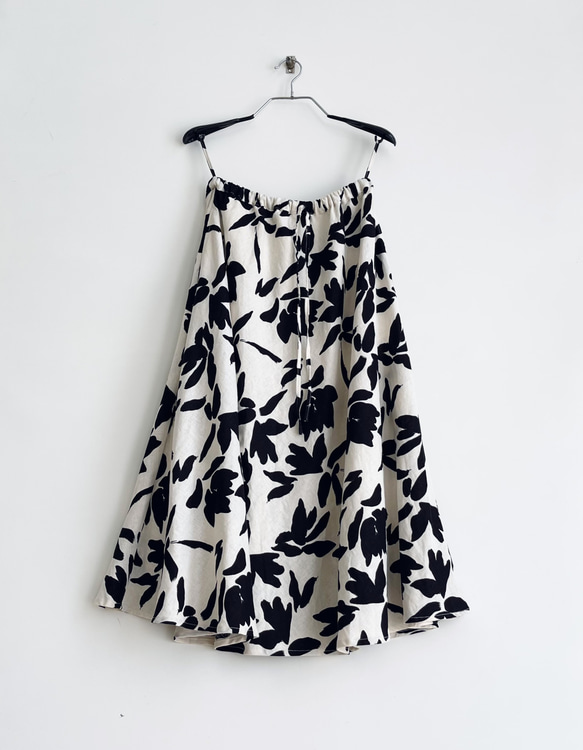 フレアースカート * CottonLinen 花柄 *　IvoryXBlack 5枚目の画像