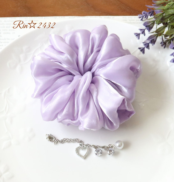 サテン】150㎝程生地を使った滑らかな手触りと綺麗な光沢感が特徴の