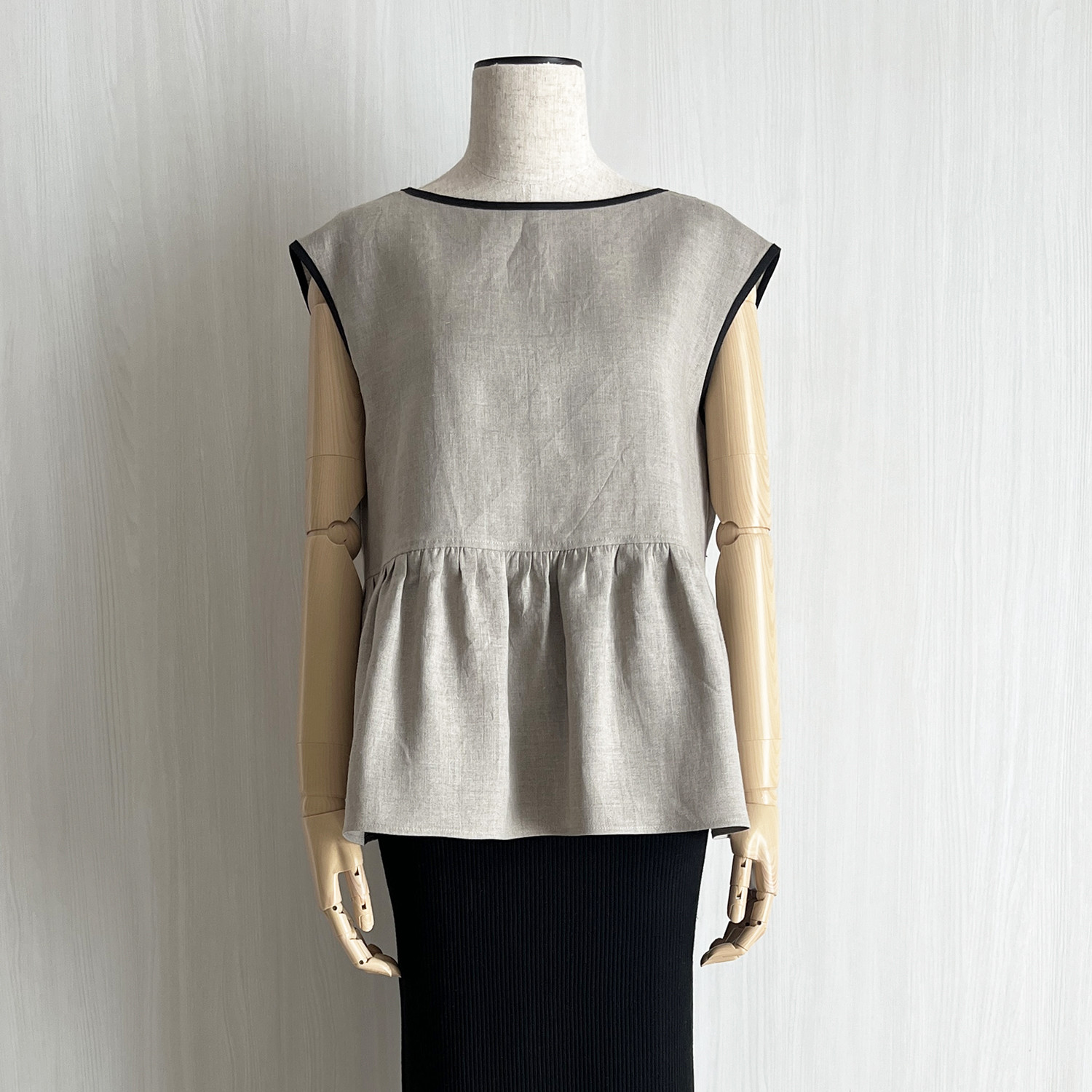 フレンチ袖ボートネックぺプラムプルオーバー_リネン100%_Natural