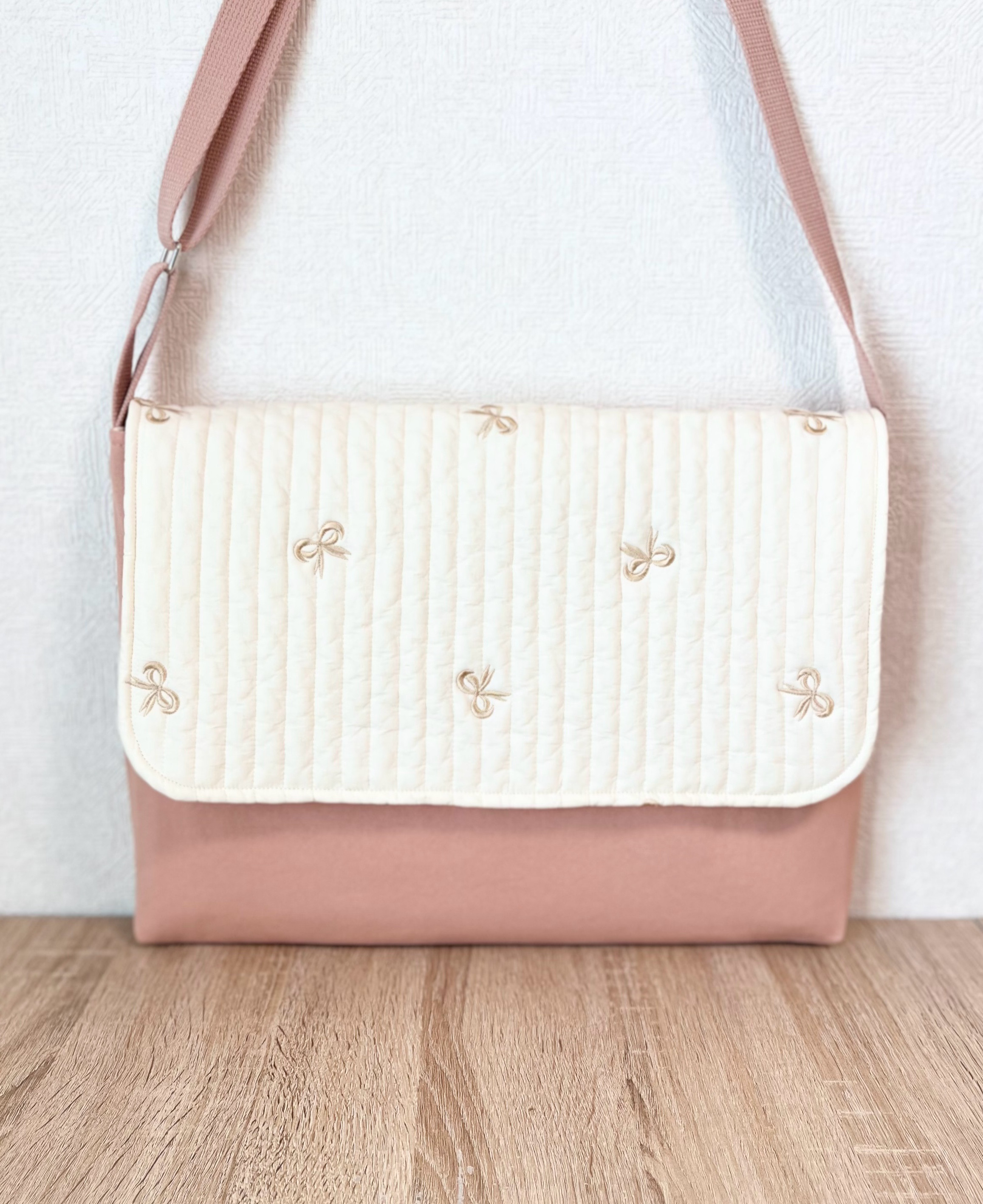 図書袋　ヌビ•ベージュリボン刺繍×ヌビ•アプリコット