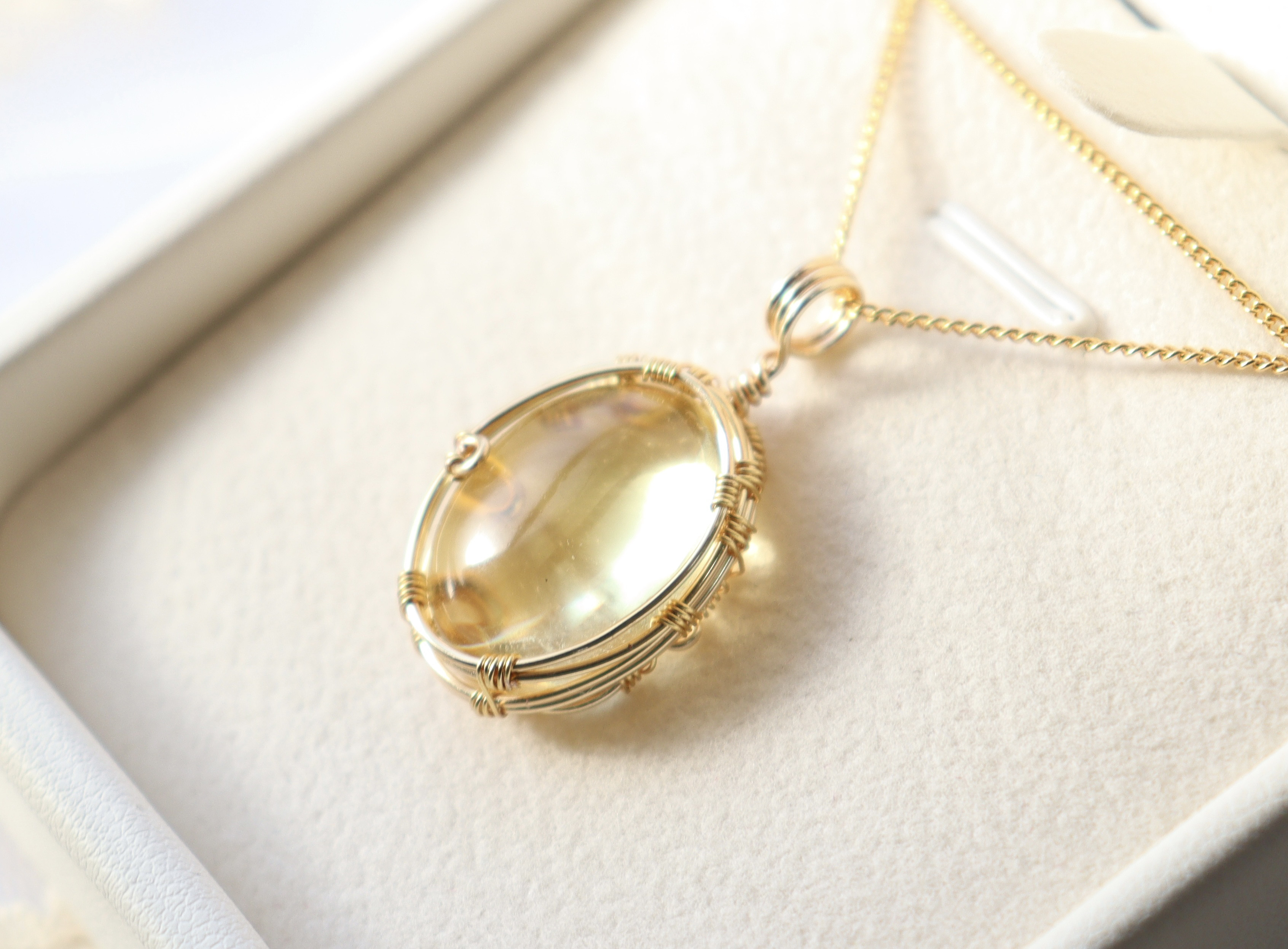 アンダラクリスタルワイヤージュエリーネックレス✧セレスチャルイエロー✧