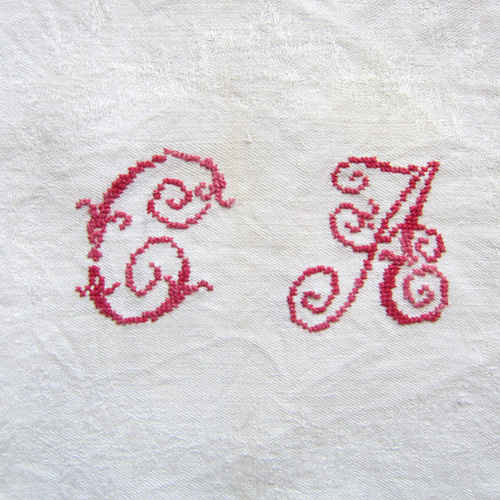 麻ダマスク織 テーブルナプキン 赤イニシャル刺繍リネン フランス