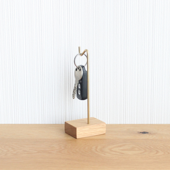 キースタンド【オーク×真鍮】おしゃれ シンプル かわいい  鍵スタンド アクセサリースタンド 7枚目の画像