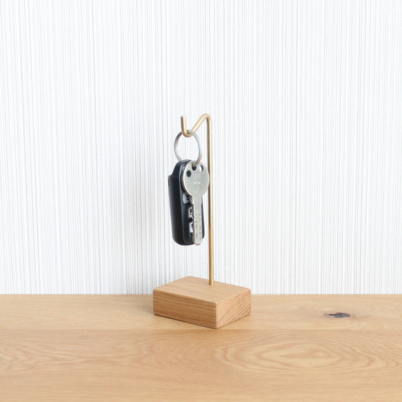 キースタンド【オーク×真鍮】おしゃれ シンプル かわいい  鍵スタンド アクセサリースタンド 3枚目の画像
