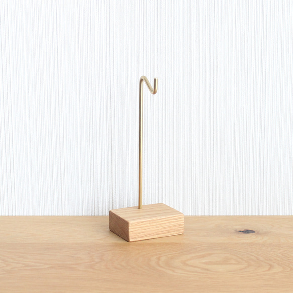 キースタンド【オーク×真鍮】おしゃれ シンプル かわいい  鍵スタンド アクセサリースタンド 2枚目の画像