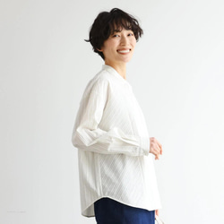 実用性と上品さを兼ね備えたストライプシャツ コットンジャガードストライプシャツ　ベージュ＊ホワイト　250507-2 13枚目の画像
