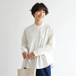 実用性と上品さを兼ね備えたストライプシャツ コットンジャガードストライプシャツ　ベージュ＊ホワイト　250507-2 1枚目の画像