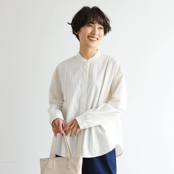 実用性と上品さを兼ね備えたストライプシャツ コットンジャガードストライプシャツ　ベージュ＊ホワイト　250507-2 1枚目の画像