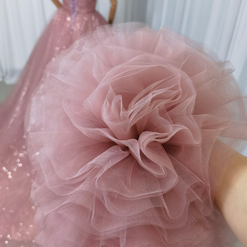 送料無料！フラワーオフショルダーのみ くすみピンク ふわふわ