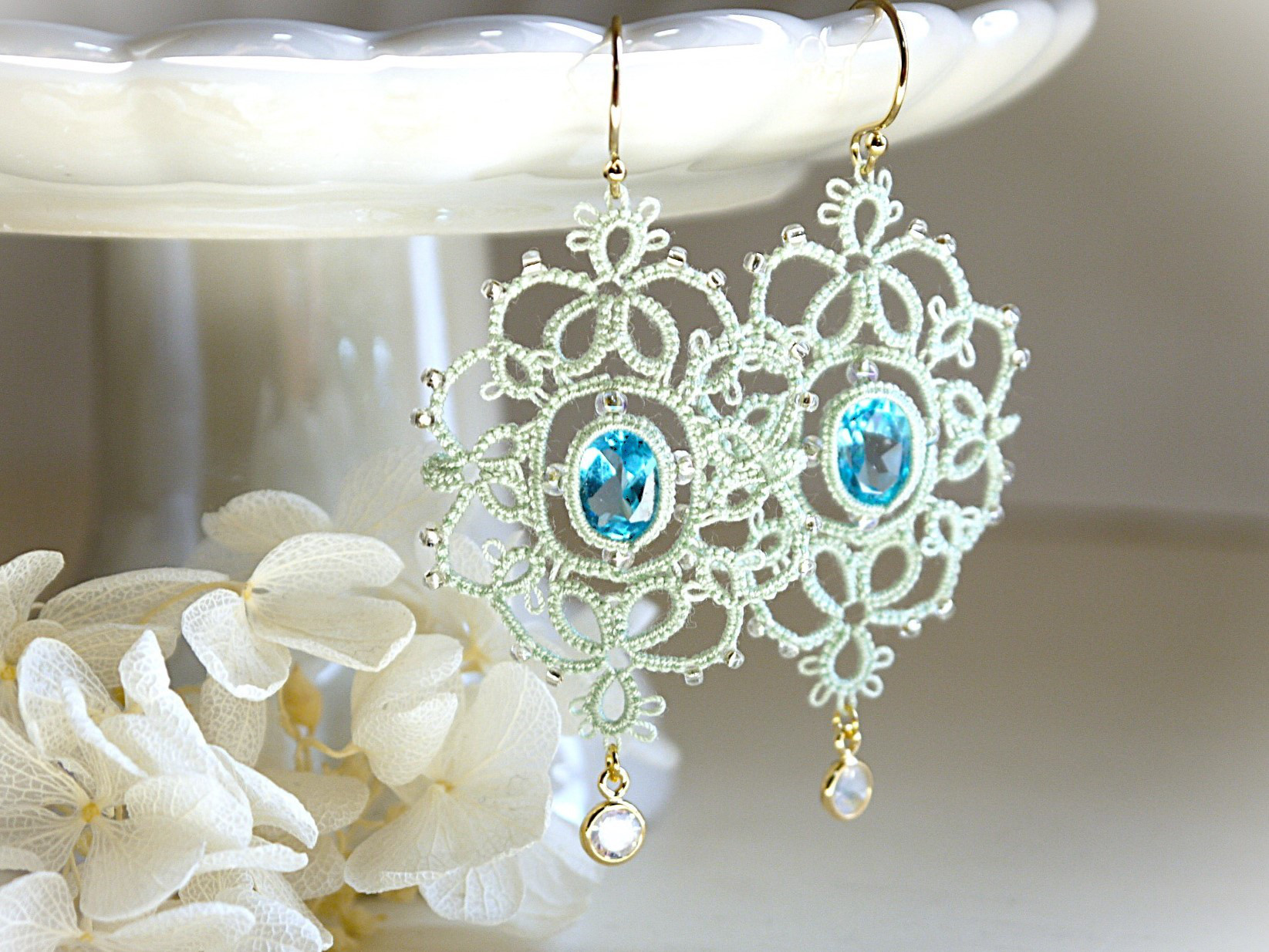 【K14GF/天然石】タティングレースピアス（イヤリング変更可）スイスブルートパーズ