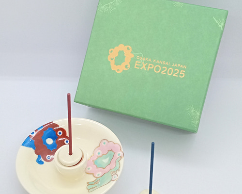 【EXPO2025】ミャクミャク 京焼 清水焼 香立て&お香セット EXPO2025 ミャクミャク京焼・清水焼香立て&お香セット - メルカリ