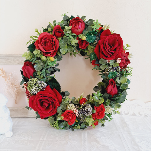 メアリの赤いバラのリース 約25㎝ アーティフィシャルフラワー(高品質
