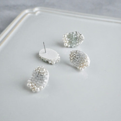 シャーベットカラーのピアス・イヤリング（ミントグリーン）/ビーズ刺繍アクセサリー　透明感　緑　パール 8枚目の画像