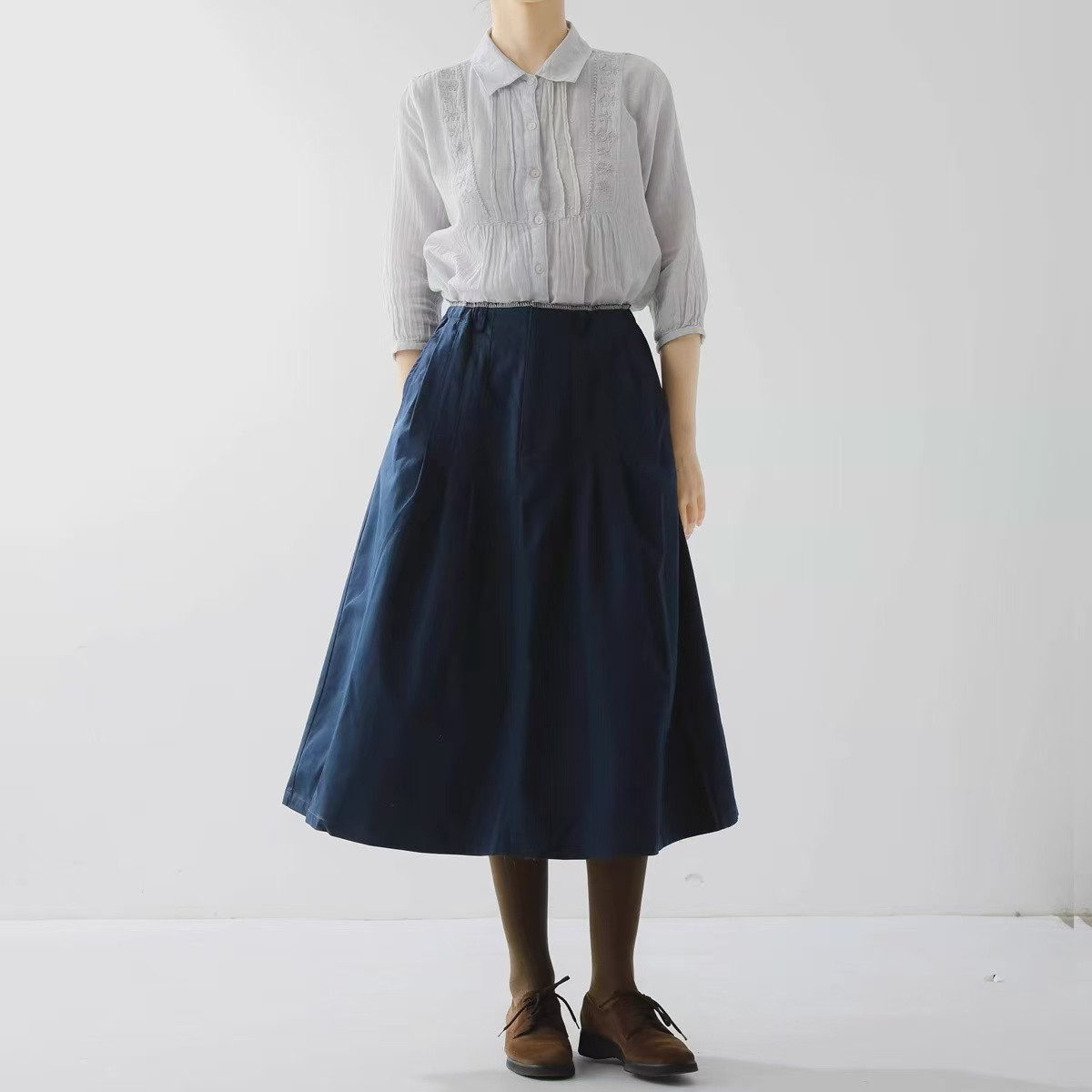 刺繍入りシャツブラウス  コットンブラウス