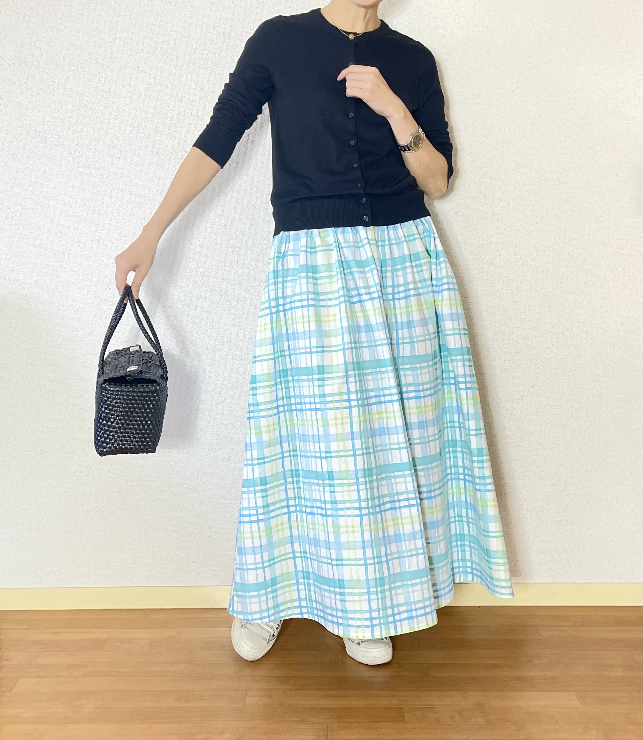 デザイナーズ生地　チャックを楽しむギャザースカート　グリーン×ブルー　ウエスト変更可