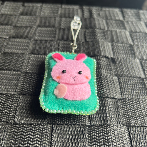 クッションキーホルダー、うさぎフリルフェルト うさぎ キーホルダー フェルト ストラップ キーホルダー Remiry