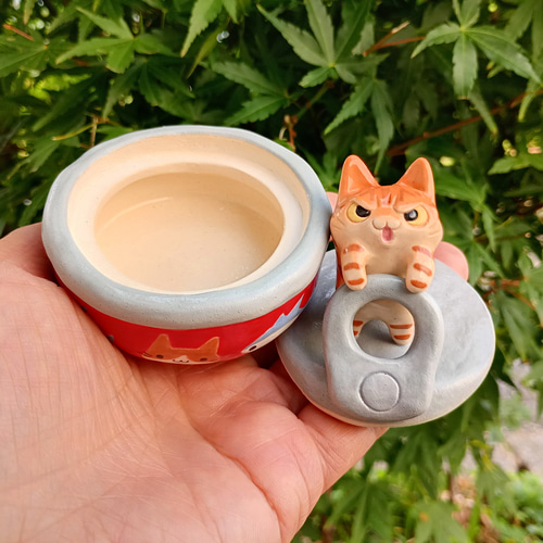 缶詰トラ猫怒り顔 小物入れ ネコ好き陶器 その他インテリア雑貨 工房