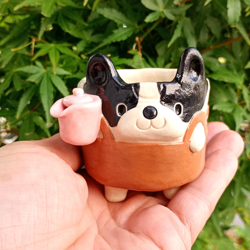 ハンドメイド パグ(?) フレンチブルドッグ(?) 鼻ペチャ犬 陶器製プレート 楽天市場】【楽天1位☆獲得】【短頭種にピッタリ】犬 皿 陶器 鼻ぺちゃ