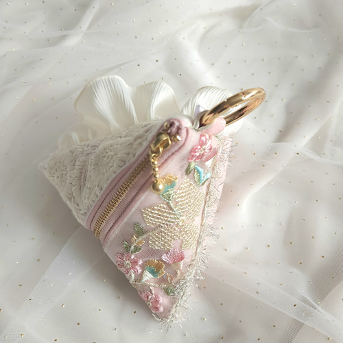 さんかくポーチ♡インド刺繍リボン×フェイクレザー×フリル