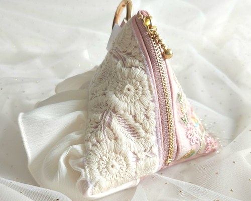 さんかくポーチ♡インド刺繍リボン×フェイクレザー×フリル