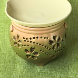 陶器製ランプシェード　ランタン　陶器照明　床置き照明　手工品照明　素焼き風質感 陶器製ランプシェード ランタン 陶器照明 床置き照明 手工品照明