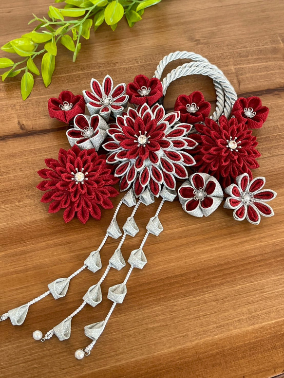 つまみ細工　髪飾り　ボルドー ブラック×ボルドー つまみ細工 髪飾りセット ≪成人式 卒業式 七五三