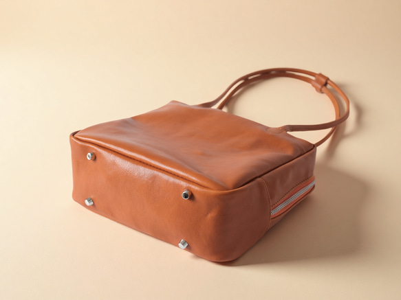 【限定価格】大容量 柔らかい本革トート｜たっぷり収納×上品デザイン｜母の日・誕生日ギフトにおすすめ（選べる5色） 6枚目の画像