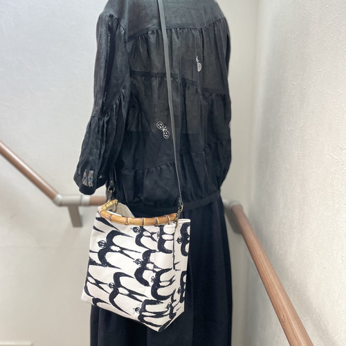 ⚮̈ミナペルホネン hello swallow バンブーバッグ ワンハンドル