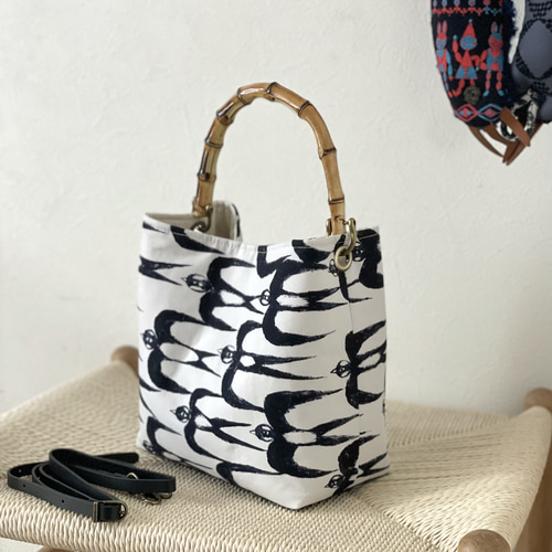 ⚮̈ミナペルホネン hello swallow バンブーバッグ ワンハンドル